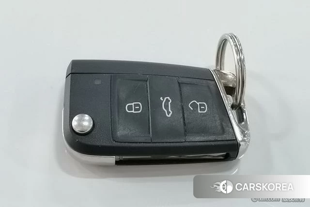 Volkswagen Exploring the shadow id 4276230 из Китая 15