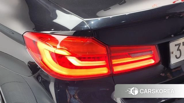 BMW 5 Series (G30) id 4525541 из Кореи 15
