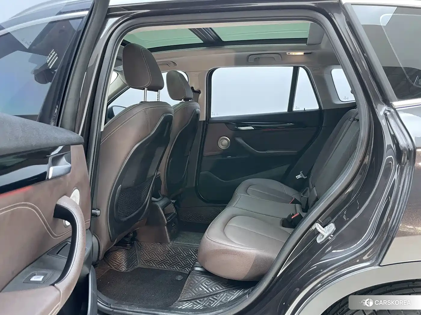BMW X1 id 4659701 из Китая 15