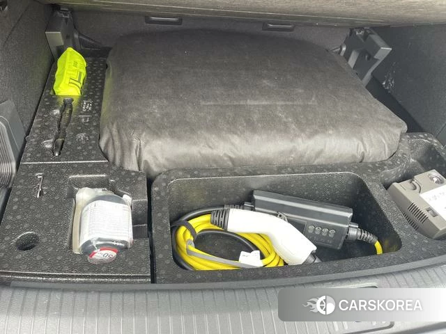 Volkswagen Tiguan L PHEV id 4353773 из Китая 15