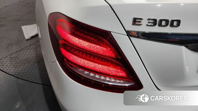 Mercedes-Benz E-Class W213 id 4294985 из Кореи 15
