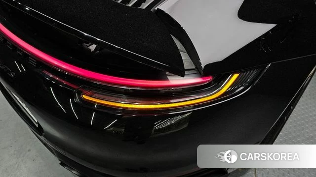 Porsche 911(992) id 4243657 из Кореи 15