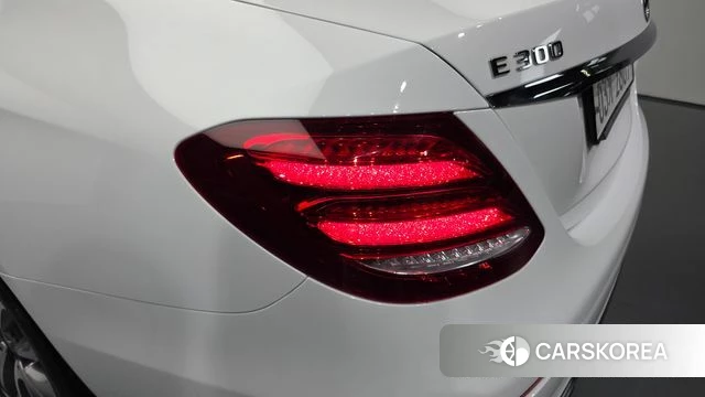 Mercedes-Benz E-Class W213 id 4856555 из Кореи 15