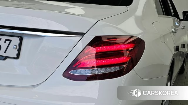 Mercedes-Benz E-Class W213 id 4781188 из Кореи 15