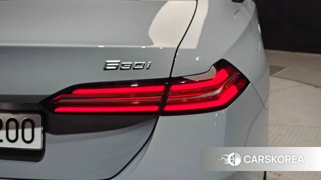 BMW 5 Series (G60) id 4655346 из Кореи 15