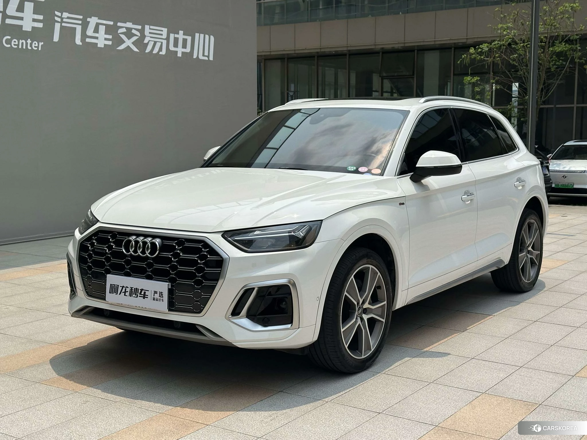 Audi Q5L id 4455079 из Китая 15