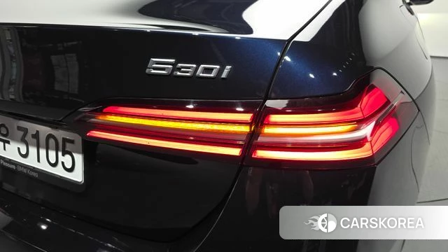 BMW 5 Series (G60) id 4629851 из Кореи 15