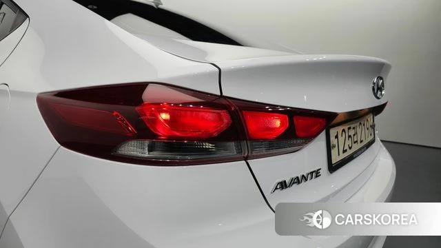 Hyundai Avante AD id 4390615 из Кореи 15