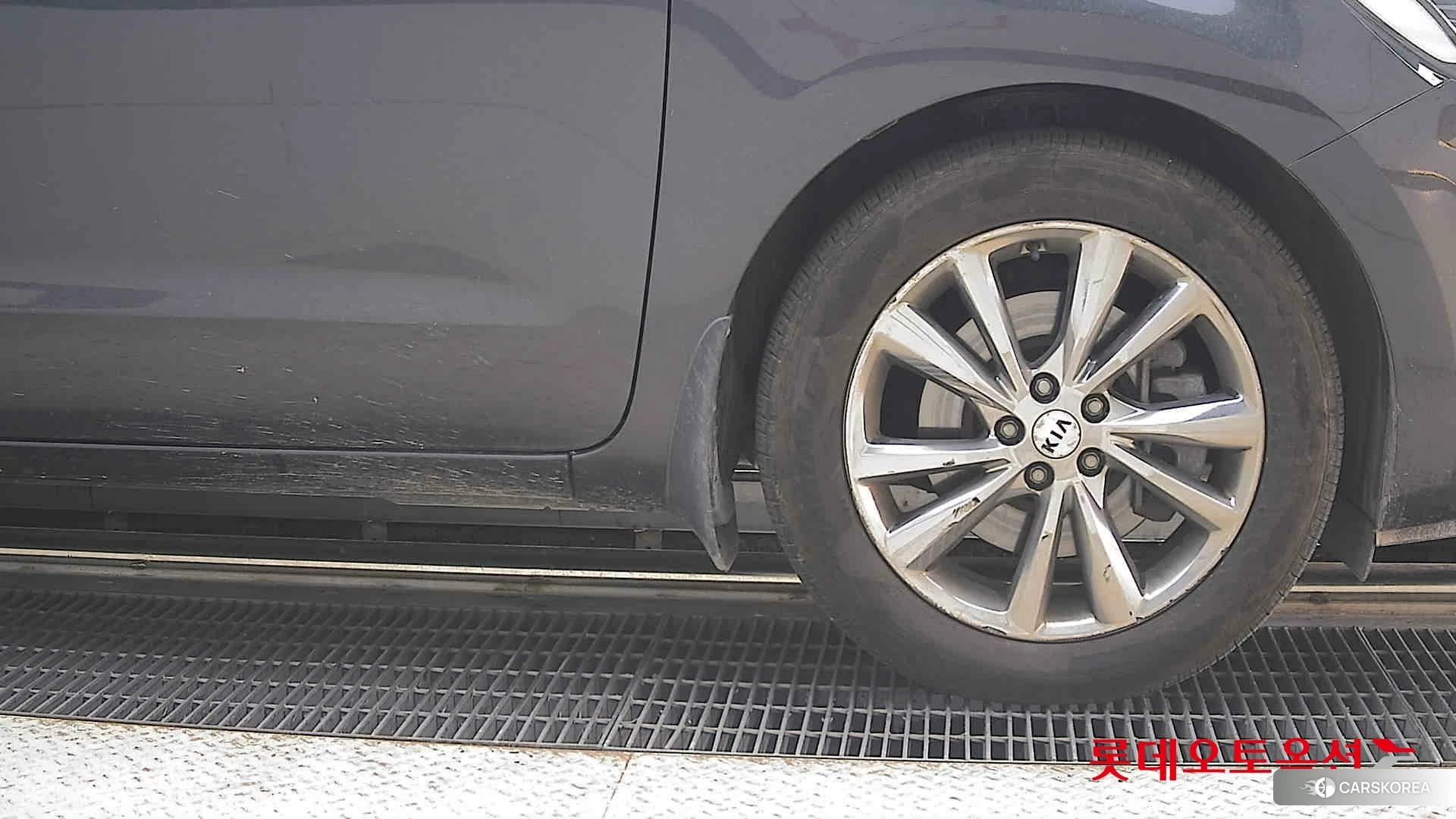 Kia Carnival id 4909241 из Кореи 15