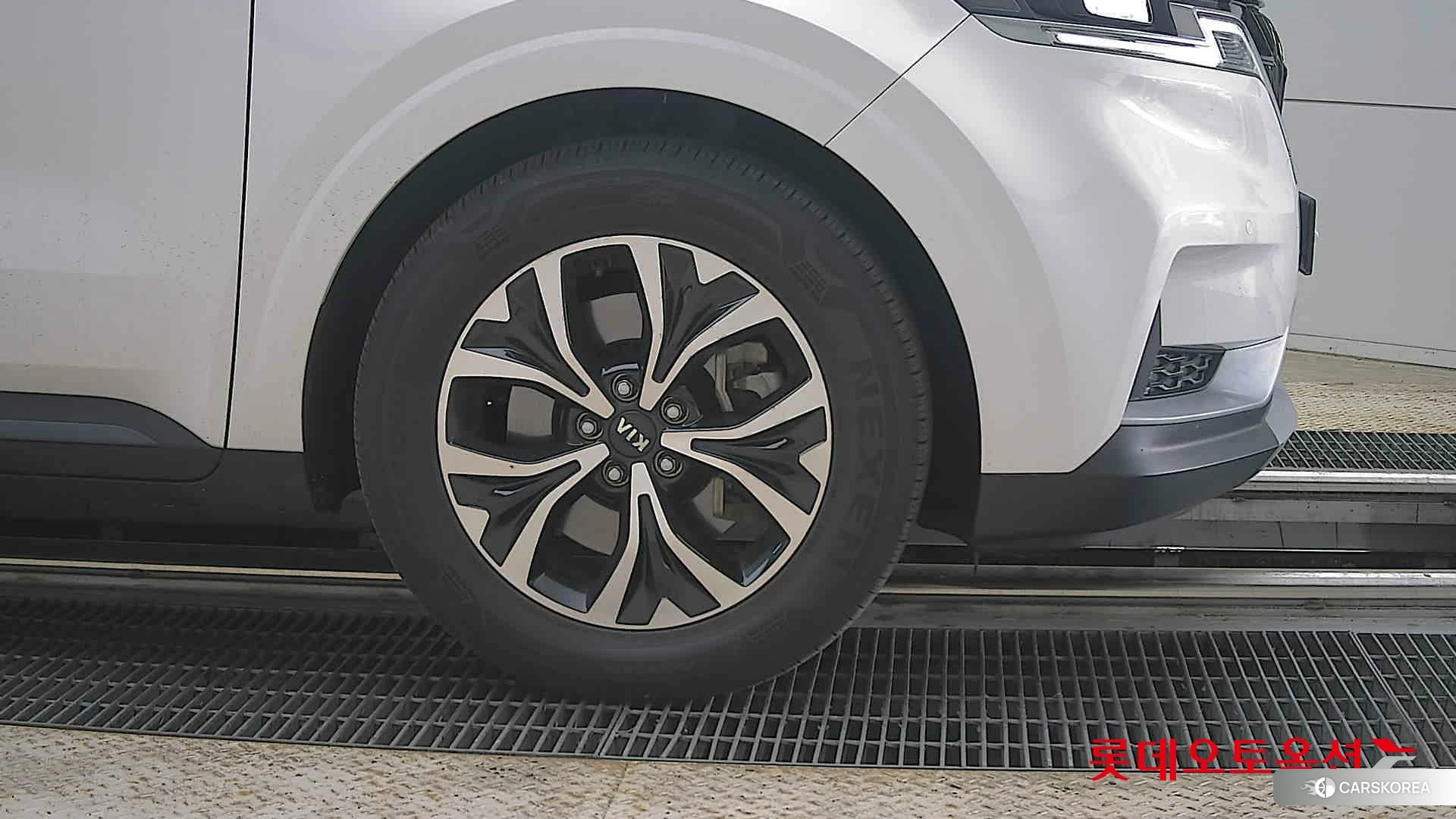 Kia Carnival id 4296903 из Кореи 15