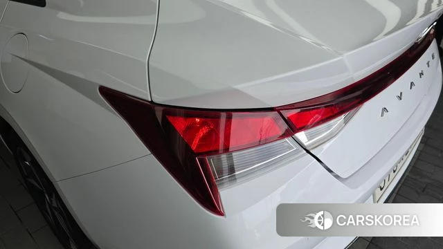 Hyundai Avante Hybrid (CN7) id 4603593 из Кореи 15