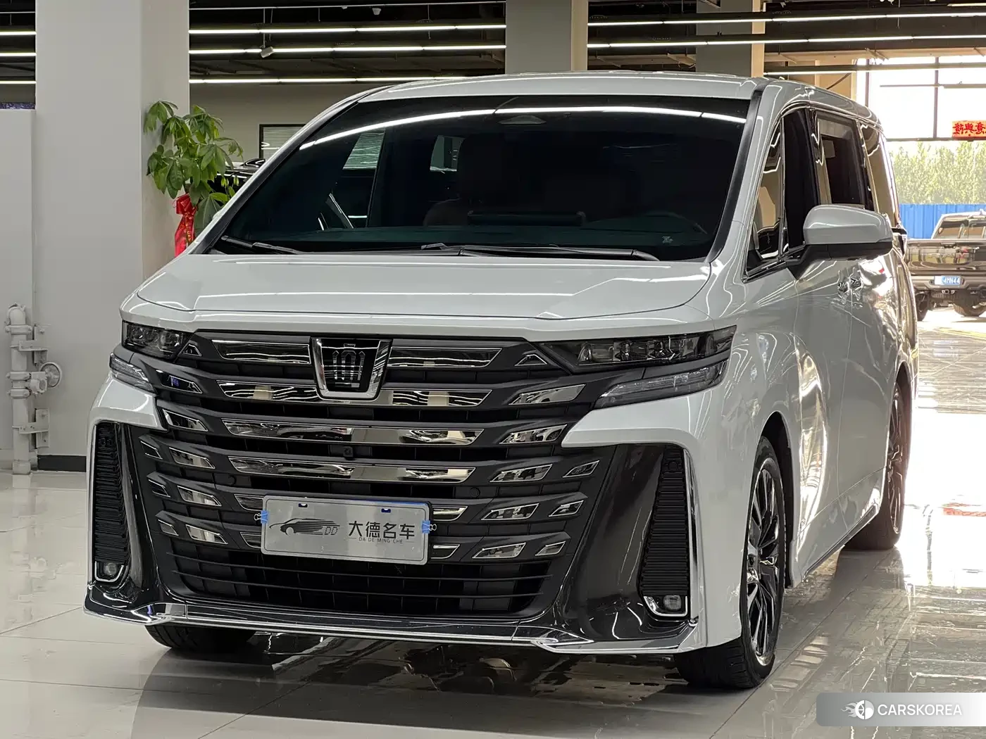 Toyota Vellfire id 4622437 из Китая 15