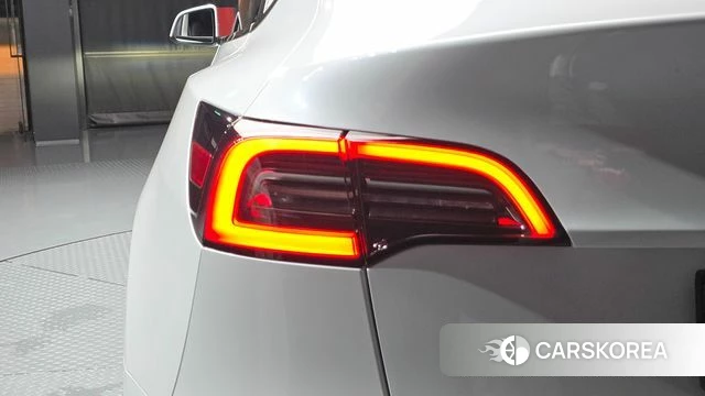 Tesla Model Y id 4571447 из Кореи 15