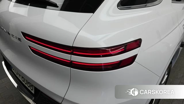 Genesis GV70 id 4293886 из Кореи 15
