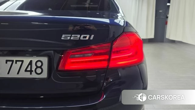 BMW 5 Series (G30) id 4403339 из Кореи 15