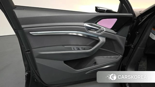 Audi e-Tron id 4249111 из Кореи 15