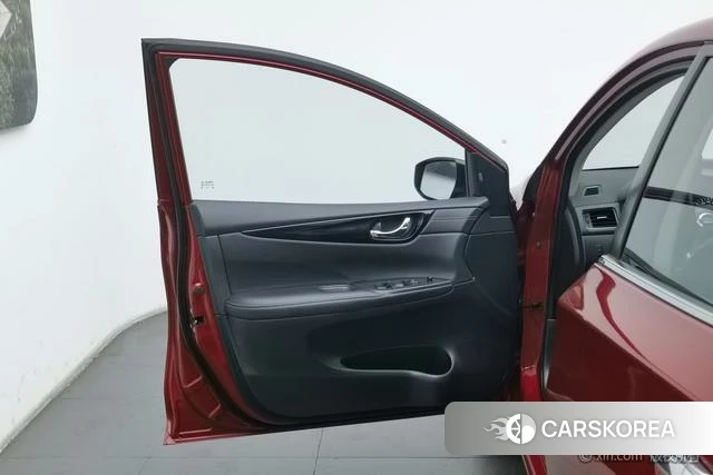 Nissan TIIDA id 4279050 из Китая 15