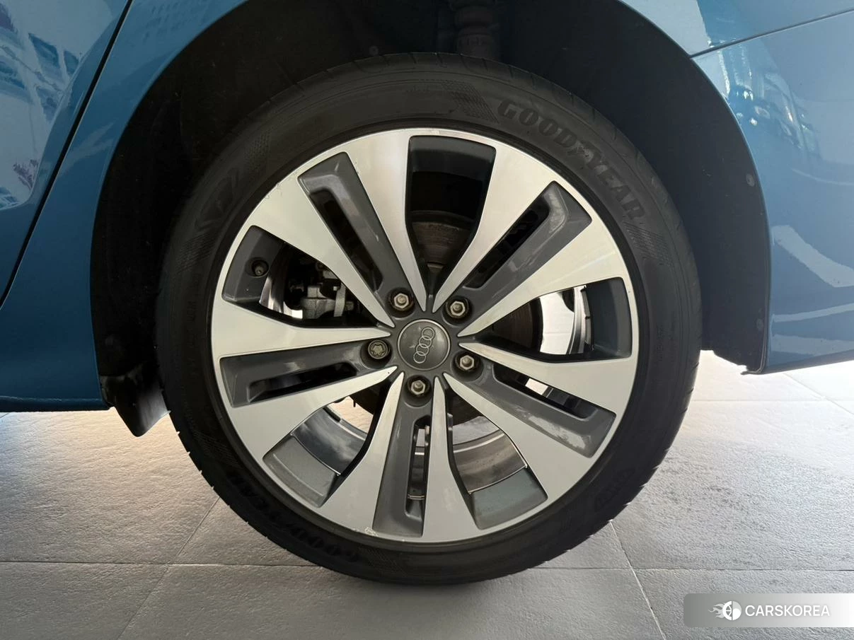 Audi A3 id 4510674 из Китая 15