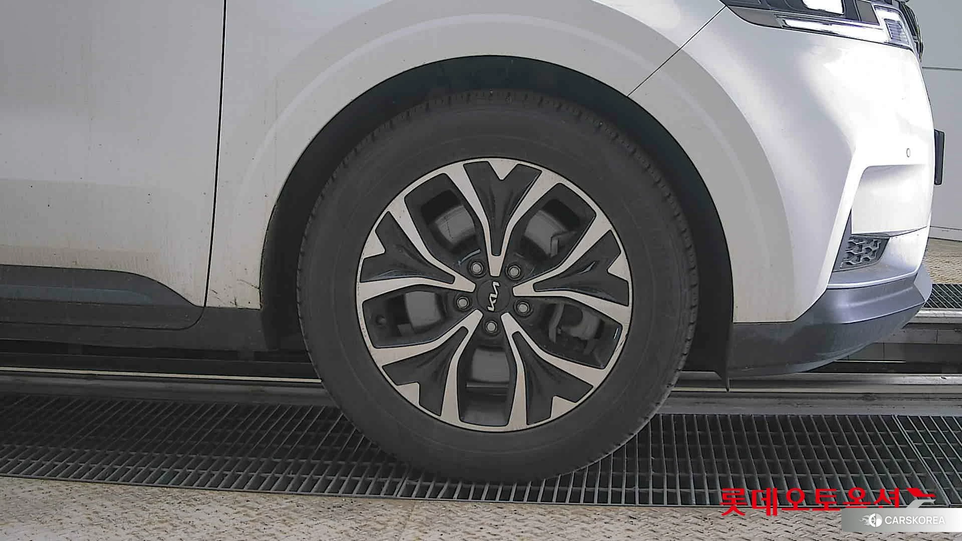 Kia Carnival id 4289542 из Кореи 15