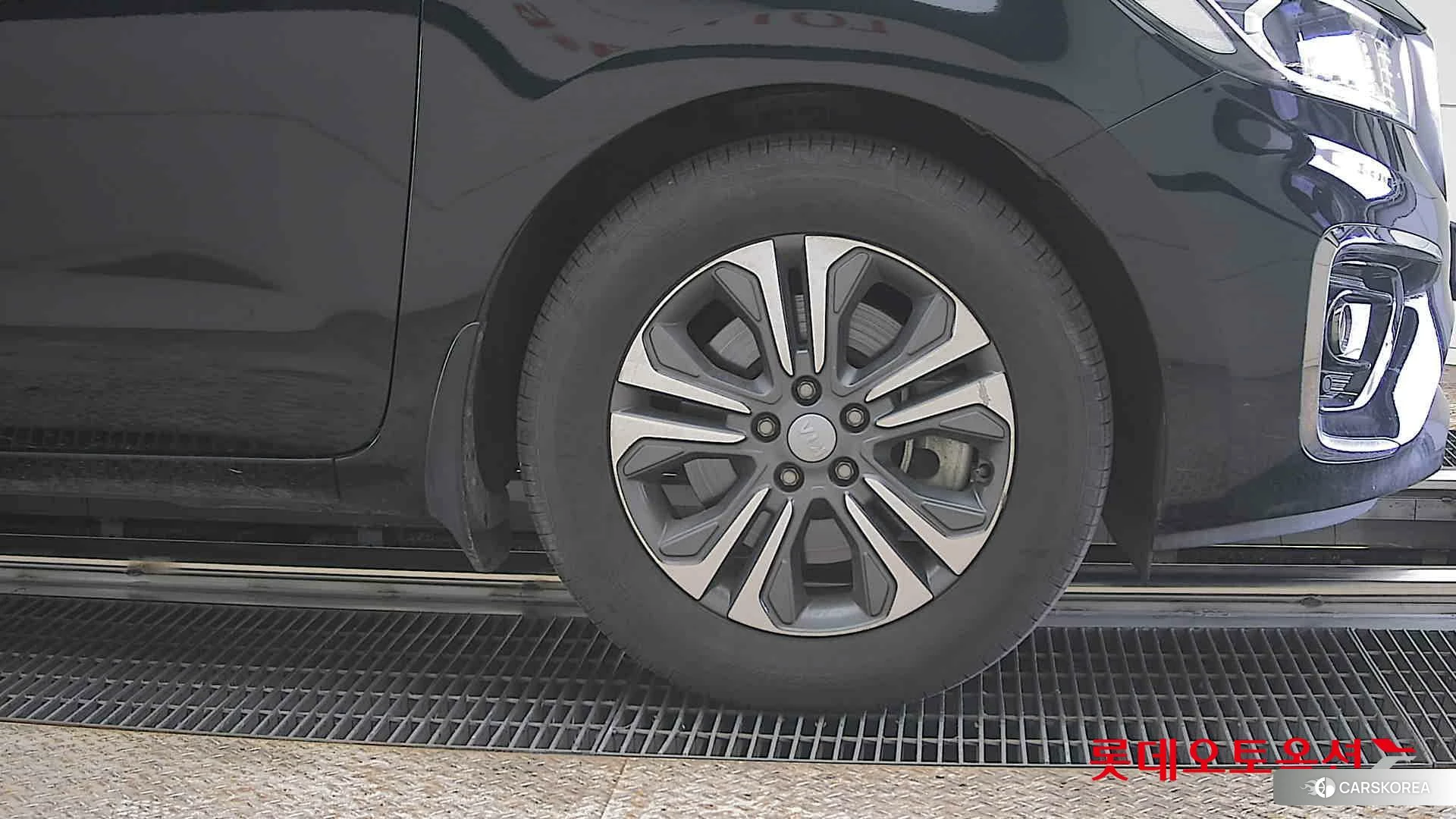 Kia Carnival id 3882134 из Кореи 15