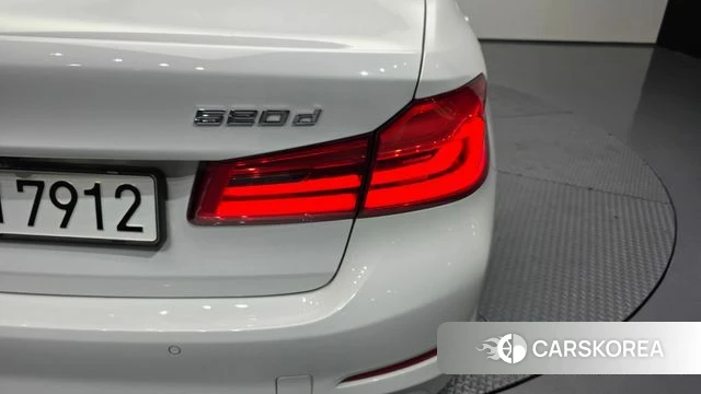 BMW 5 Series (G30) id 4410695 из Кореи 15