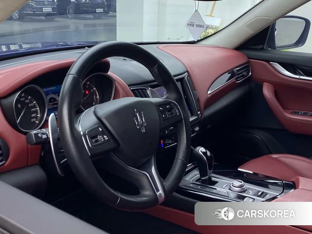 Maserati Levante id 3856227 из Китая 15