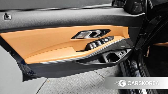 BMW 3 Series (G20) id 4591309 из Кореи 15