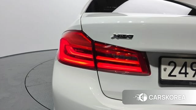 BMW 5 Series (G30) id 4338866 из Кореи 15