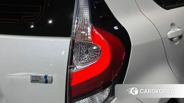 Toyota Prius C id 4776202 из Кореи 15