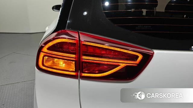 Kia Niro Plus id 4444227 из Кореи 15