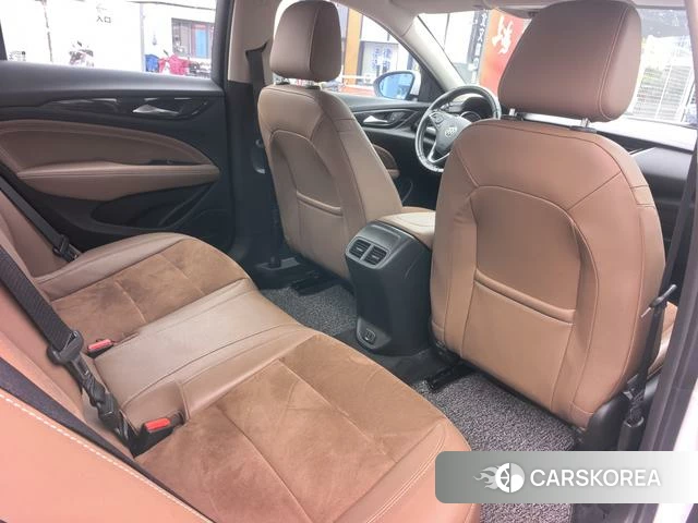 Buick Regal id 4219771 из Китая 15