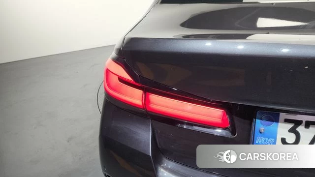 BMW 5 Series (G30) id 4383772 из Кореи 15
