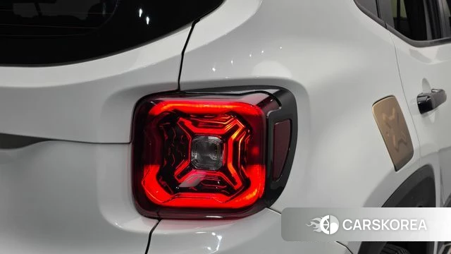 Jeep Renegade id 4389601 из Кореи 15