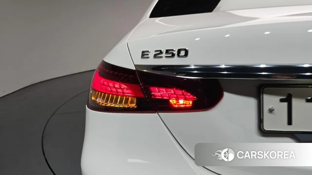 Mercedes-Benz E-Class W213 id 4556793 из Кореи 15