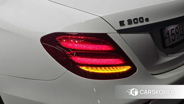 Mercedes-Benz E-Class W213 id 4689011 из Кореи 15