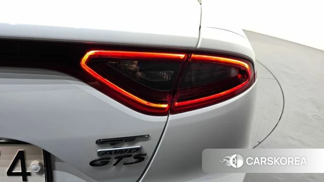 Kia Stinger id 4477396 из Кореи 15