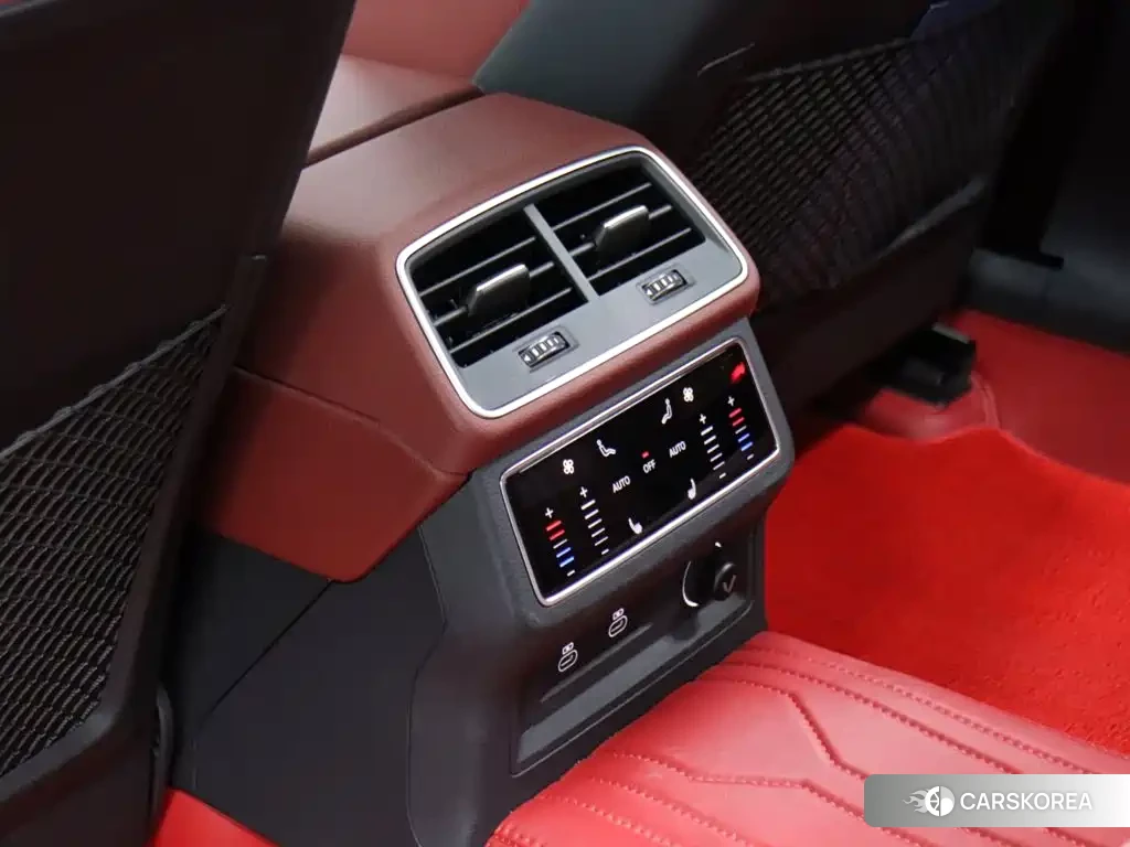 Audi A7L id 4622693 из Китая 15