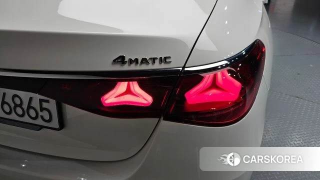 Mercedes-Benz E-Class W214 id 4266413 из Кореи 15