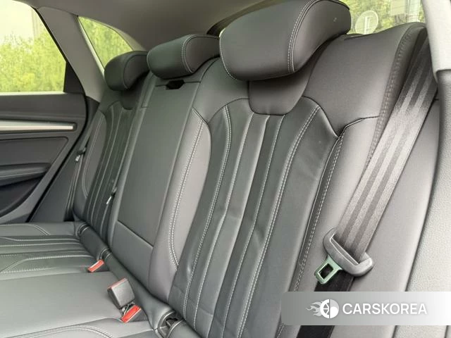 Audi Q5L id 4297714 из Китая 15