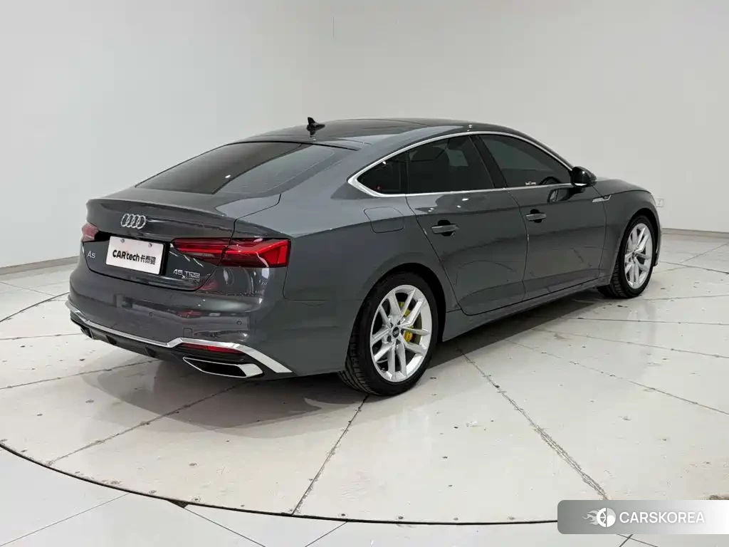 Audi A5 id 4629687 из Китая 15