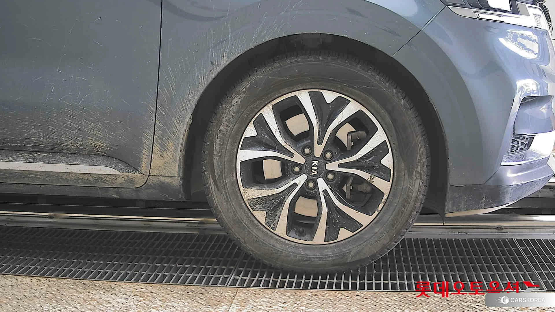 Kia Carnival id 3875742 из Кореи 15