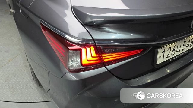 Lexus ES300h 7th generation id 4266447 из Кореи 15