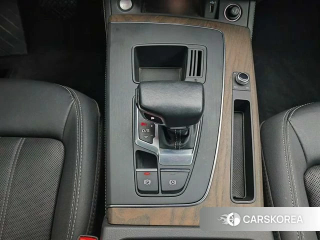 Audi Q5L id 4278726 из Китая 15