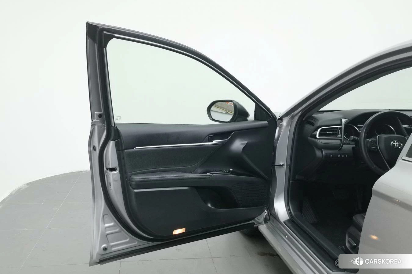 Toyota Camry id 4438207 из Китая 14