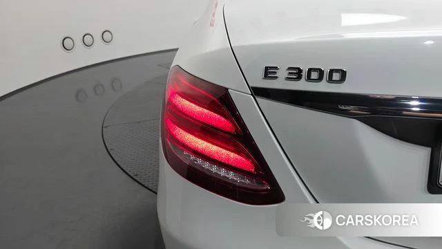 Mercedes-Benz E-Class W213 id 4317884 из Кореи 15