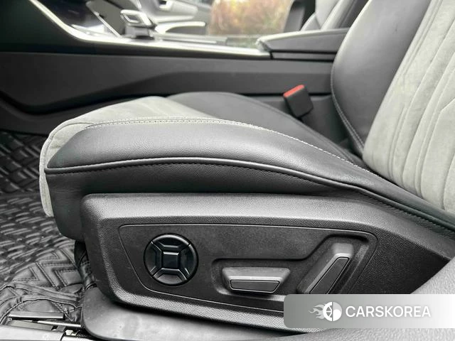 Audi A6L id 4290473 из Китая 15