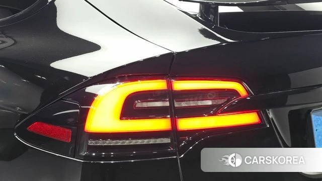 Tesla Model X id 4523346 из Кореи 15