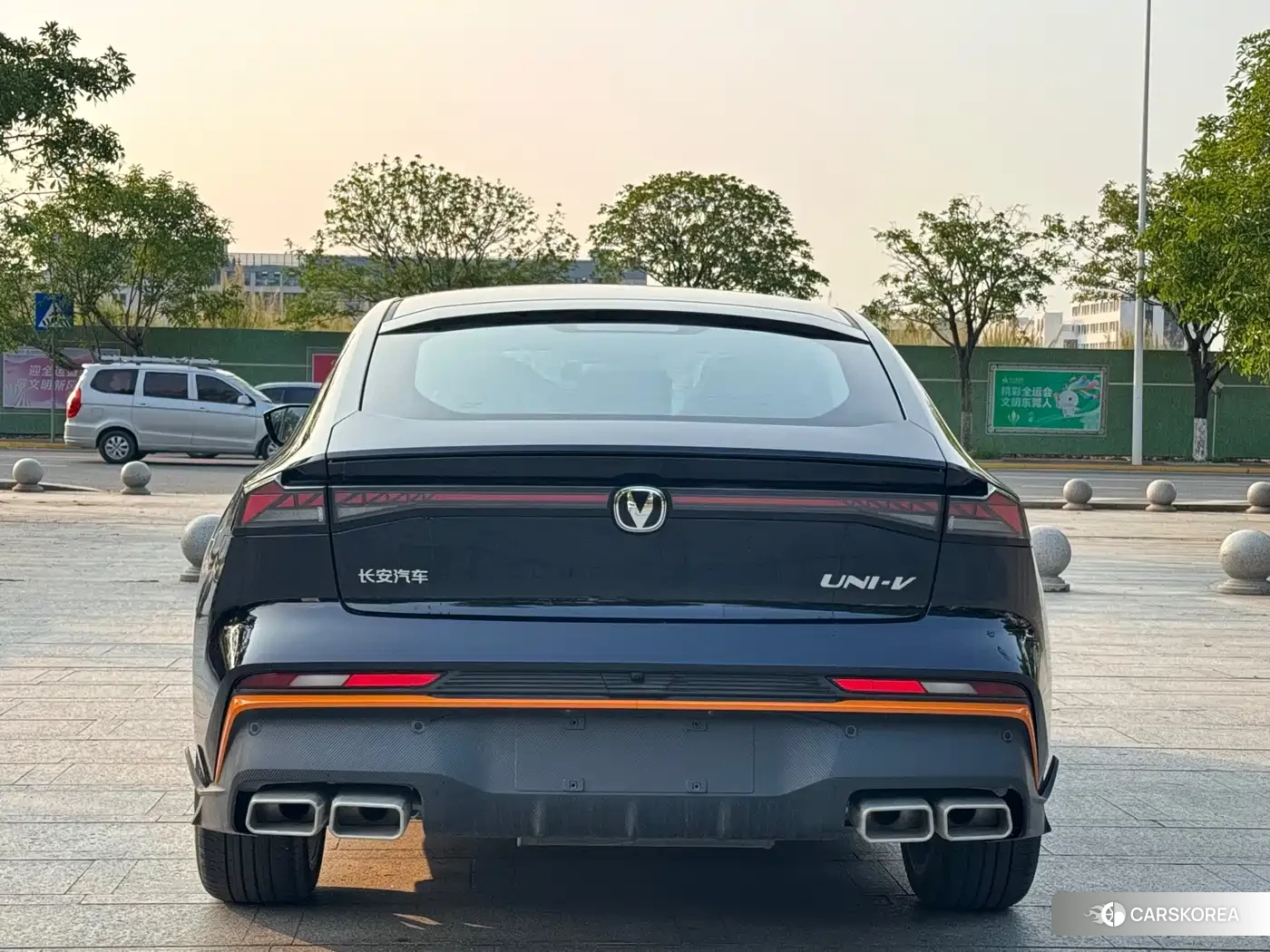 Chang'an Changan UNI-V id 4565293 из Китая 15