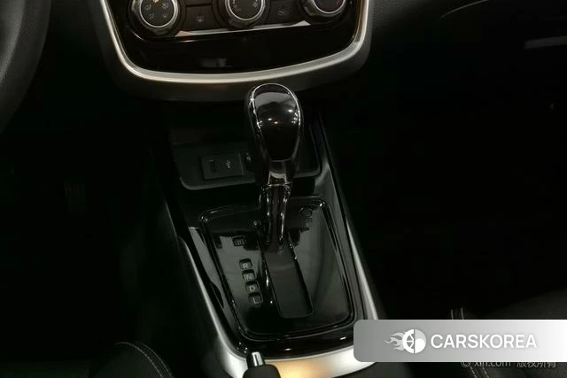 Nissan TIIDA id 4262453 из Китая 15