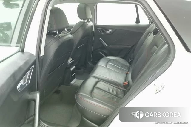 Audi Q2L id 4235891 из Китая 15